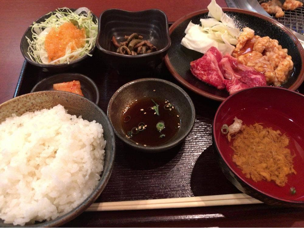 焼肉・冷麺 紅梅園