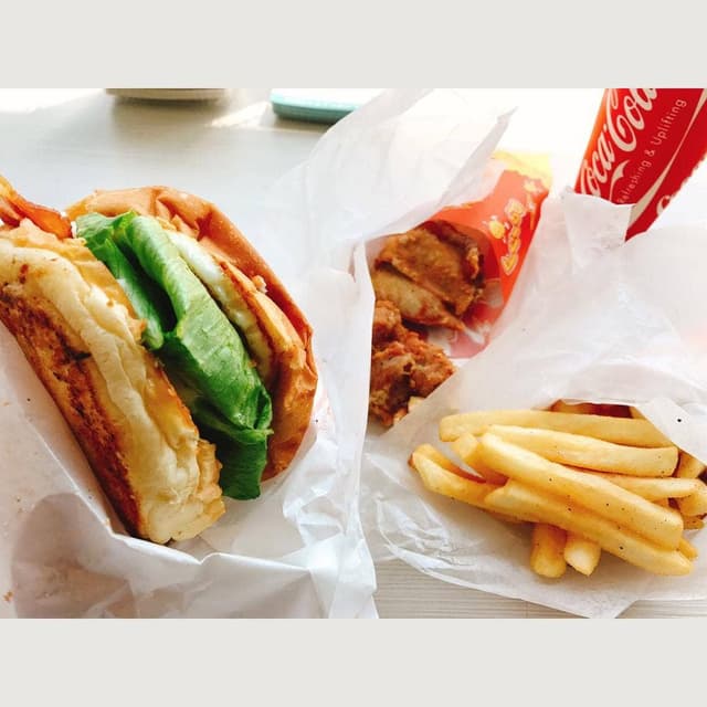 SASEBO BURGER Bell Beach - サブ画像3