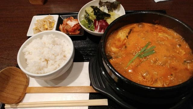 韓国家庭料理 マビの台所 - サブ画像2