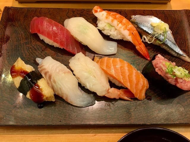 にぎりの徳兵衛 大垣南店 - サブ画像1