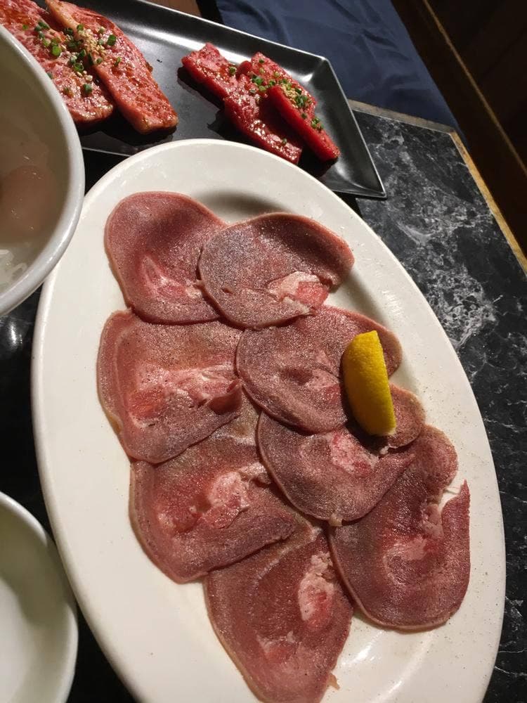カルビホルモンセンター 雑餉隈店