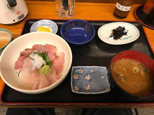 博多魚がし 西側食堂街店 - サブ画像2