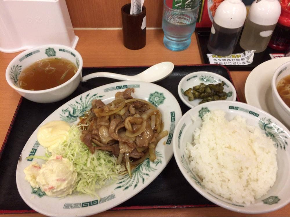 日高屋 川崎銀柳街店