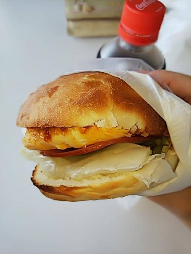 からつバーガーとコーヒーの店 唐津うまかもん市場店 - サブ画像2