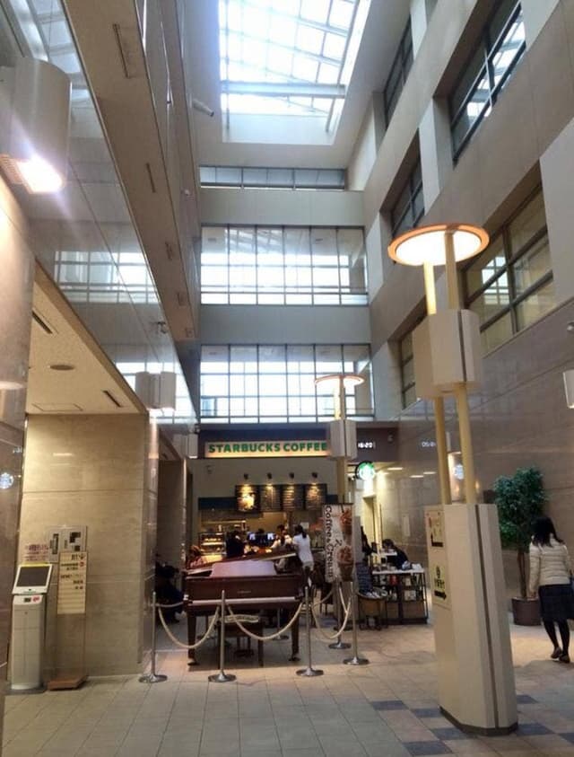 スターバックス コーヒー 名古屋市立大学病院店 - サブ画像3