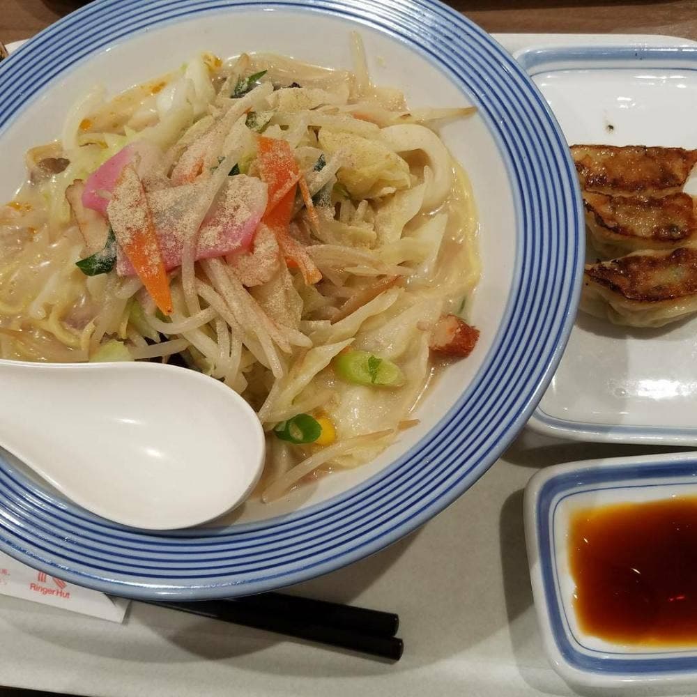 リンガーハット ヴェルサウォーク西尾店