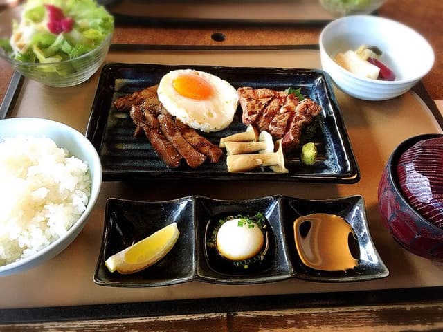 肉の万世 白河店 - サブ画像3