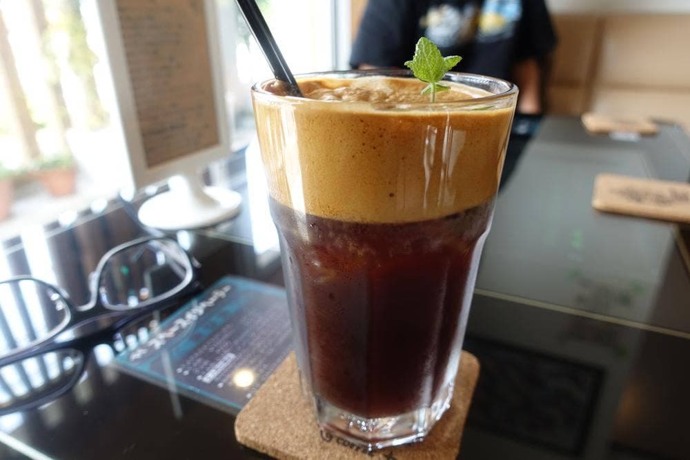 STRAWBERRY SWiTCH BLADE Café