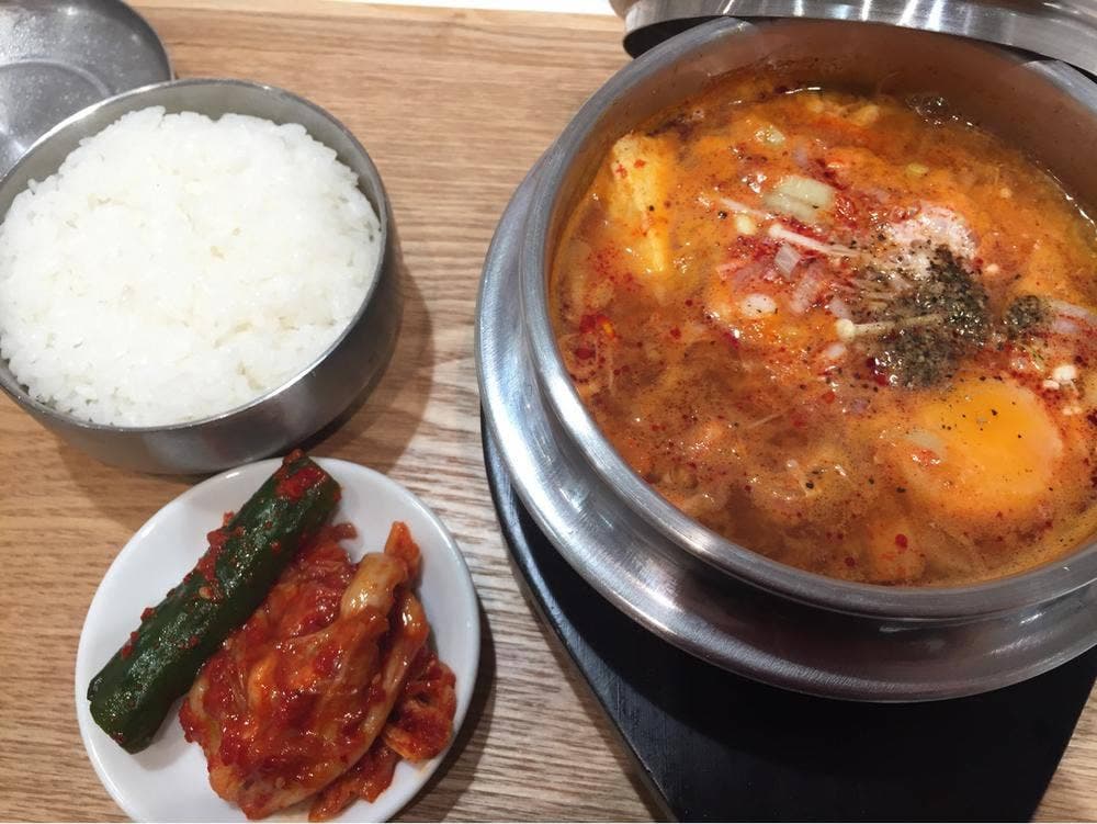 沈菜館 岩田屋本店