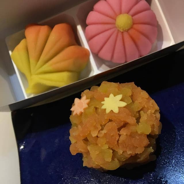 甘春堂 本店 - サブ画像1