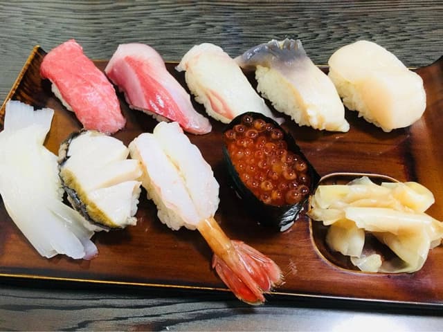 勝栄鮨 - サブ画像3