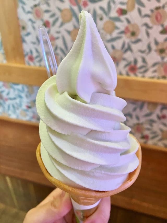 果物小町のソフトクリームパーラー - サブ画像1