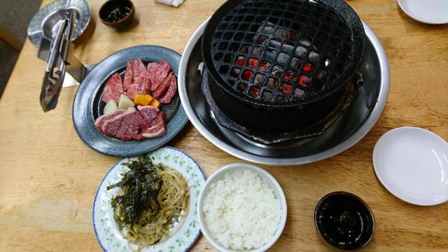 炭火焼肉つよし - サブ画像3