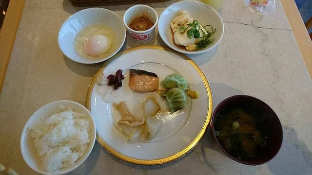 琵琶湖ホテル - サブ画像3