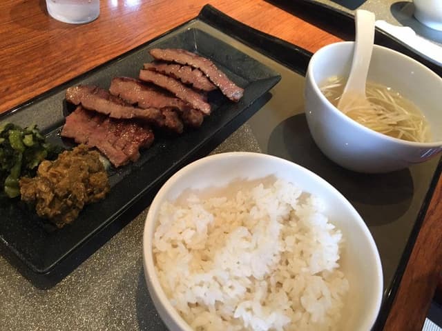 伊達の牛たん 青葉城店 - サブ画像3