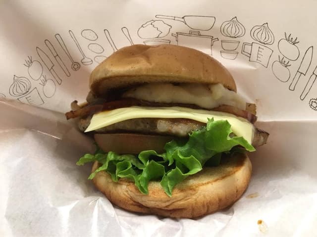 モスバーガー ヨコハマ反町店 - サブ画像2