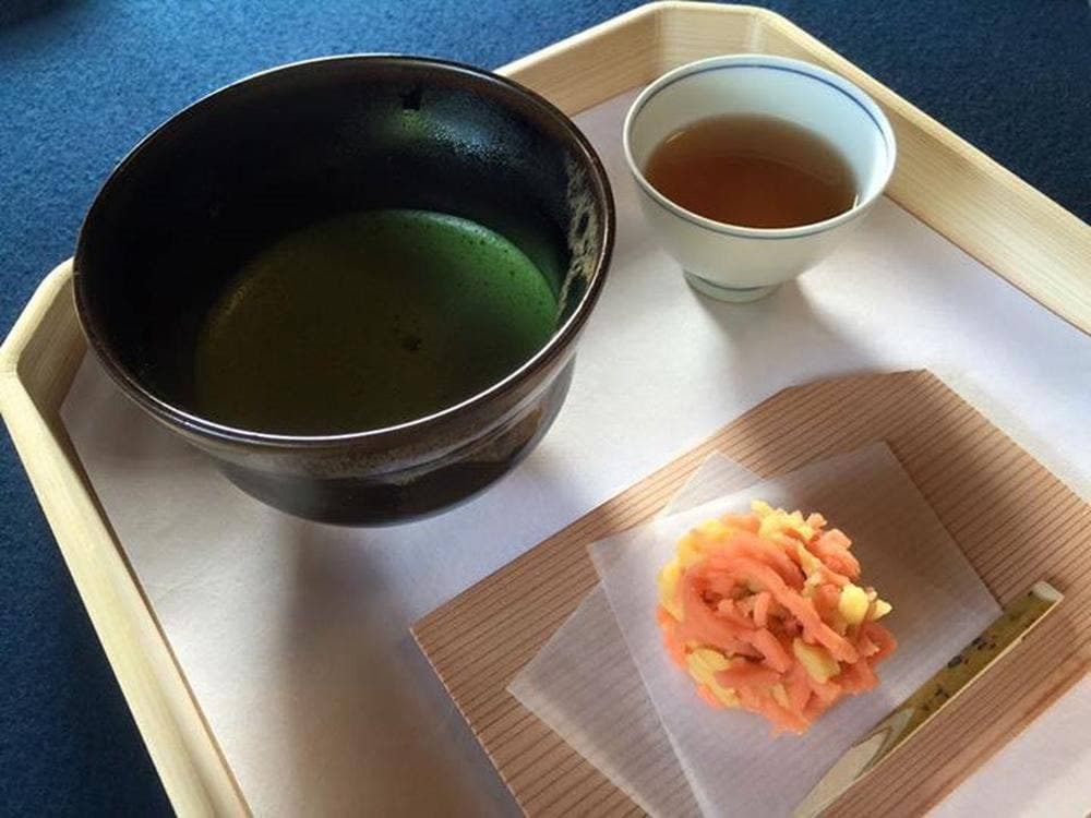 松の下屋