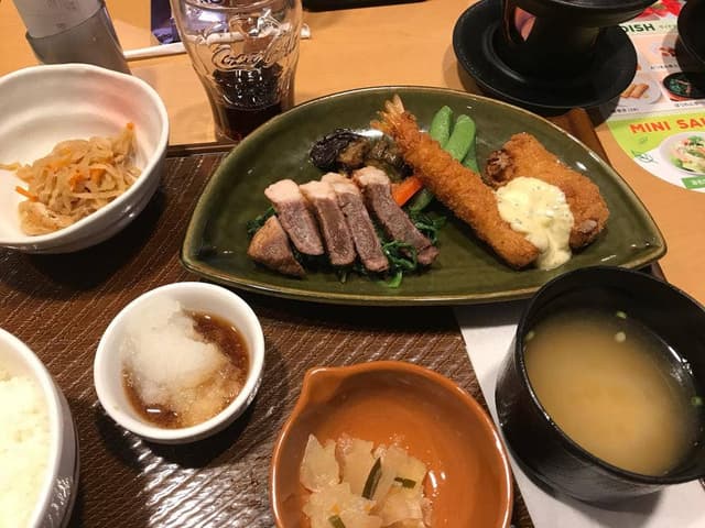 ガスト 倉見店 - サブ画像2