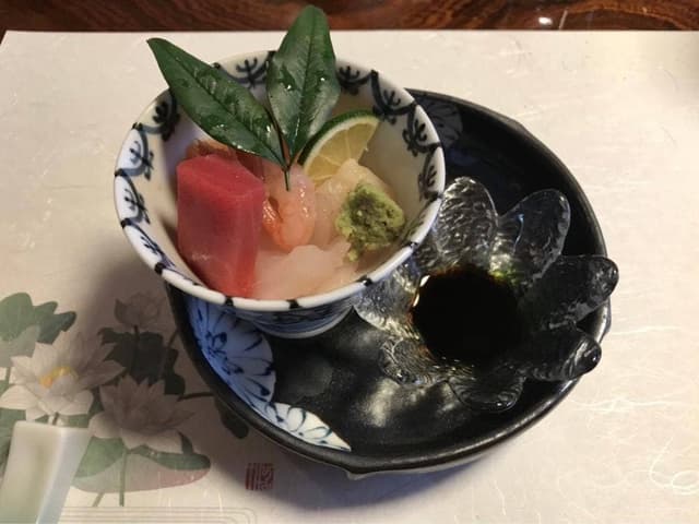 日本料理 鮨割烹 つる◯ - サブ画像3