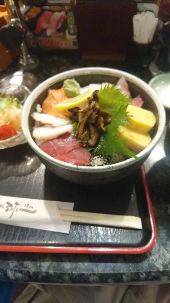 江戸前回転鮨 弥一 紀ノ川店 - サブ画像1