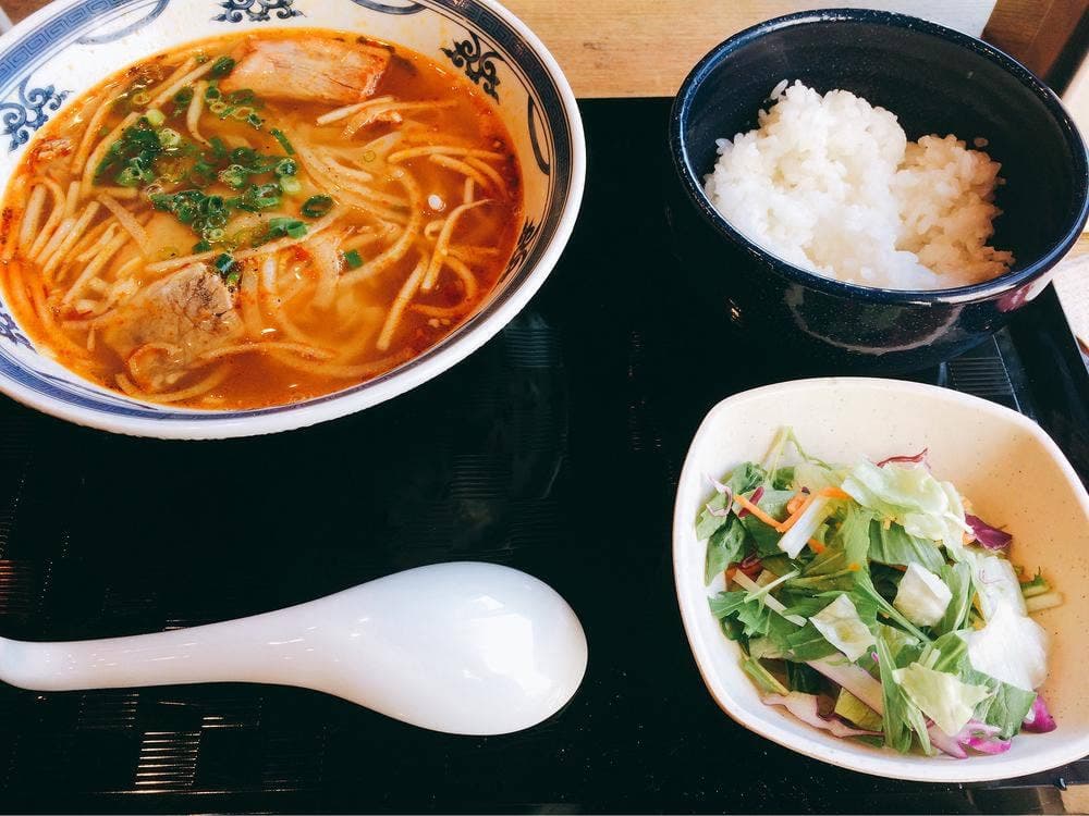 牛辛麺酒場
