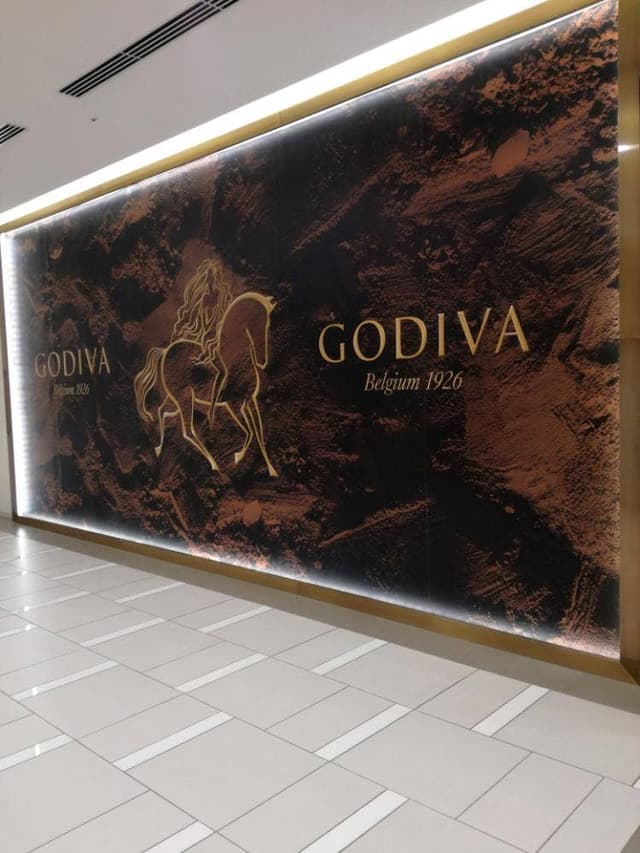 ゴディバ 神戸ハーバーランドUMIE店 - サブ画像3