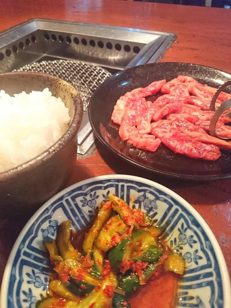 炭火焼肉辛子屋