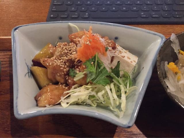 ごはんとカフェとお酒 日常茶飯+ - サブ画像1