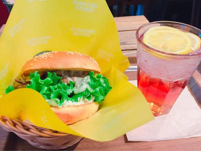 フレッシュネスバーガー 芦屋店 - サブ画像2