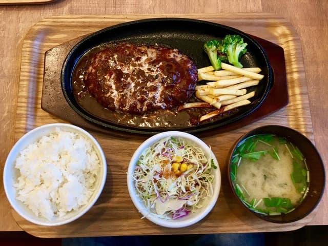 ハンバーグとザンギのファイヤーバーグ 網走店 - サブ画像2