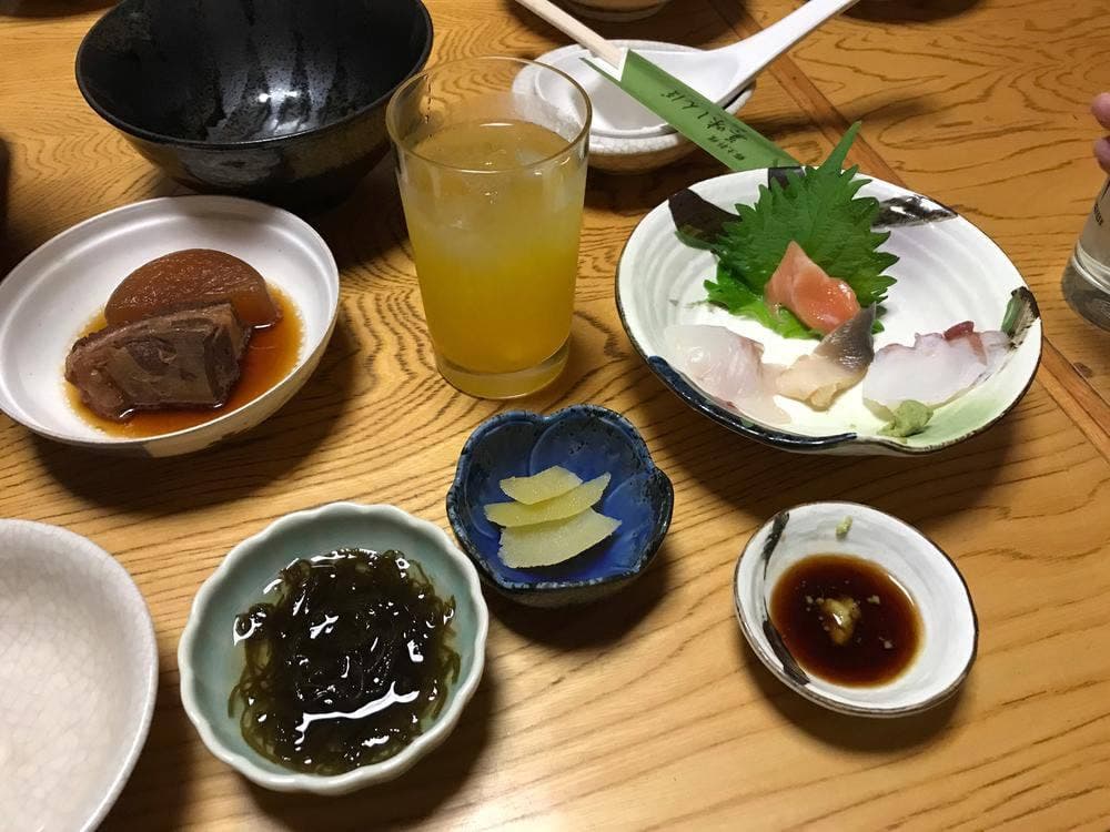 郷土料理 美味しんぼ