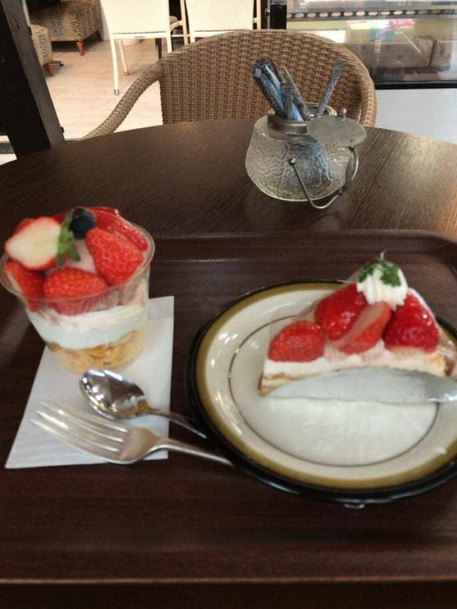 モントロー洋菓子店 - サブ画像1