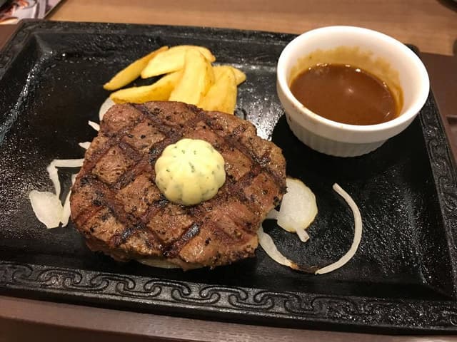 ステーキガスト 宝塚店 - サブ画像3