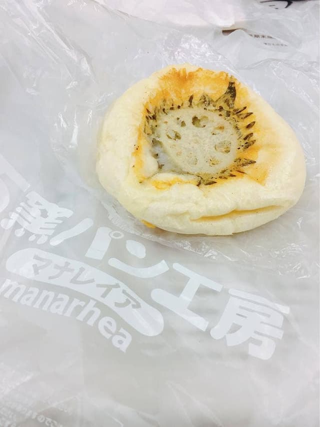 石窯パン工房マナレイア 神戸ジェームス山店 - サブ画像1