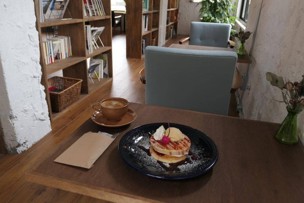 ink BOOKS & COFFEE