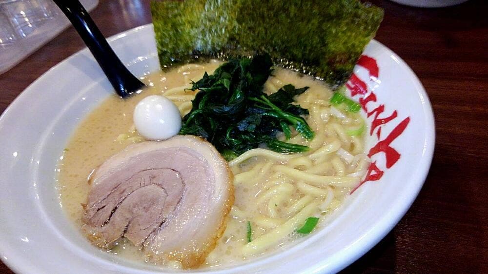 横浜家系ラーメン 吟家 富津店
