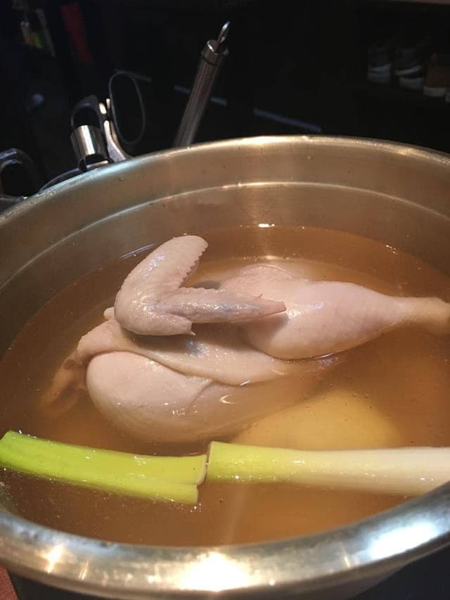 タッカンマリ鍋 鶏一匹屋 心斎橋本店 - サブ画像3