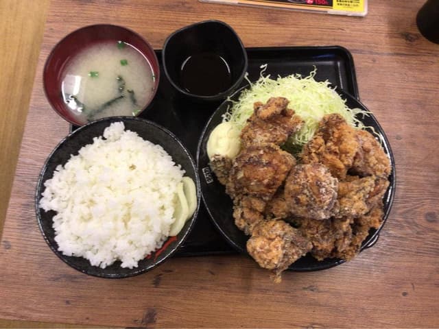 伝説のすた丼屋 米沢春日店 - サブ画像1