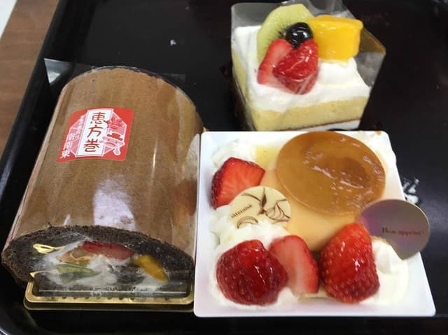 シャトレーゼ 伏見台店 - サブ画像1