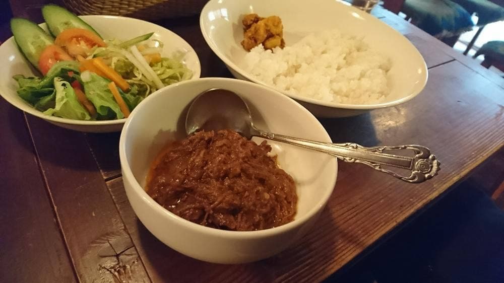 ネパール料理と雑貨マイティガル