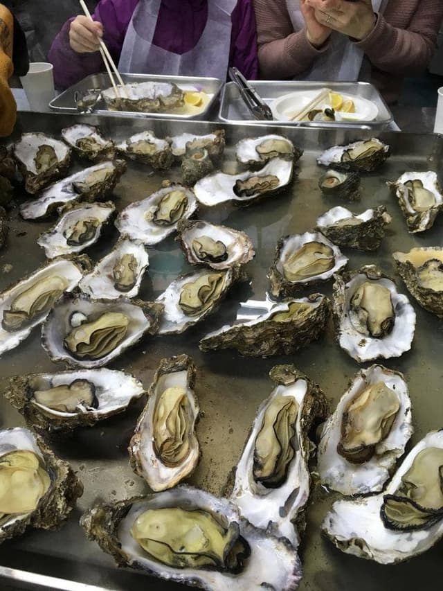 舞鶴かき小屋 美味星 - サブ画像1