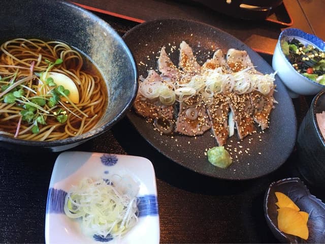 蕎麦ダイニング 魚菜庵 青山 はら八 - サブ画像2