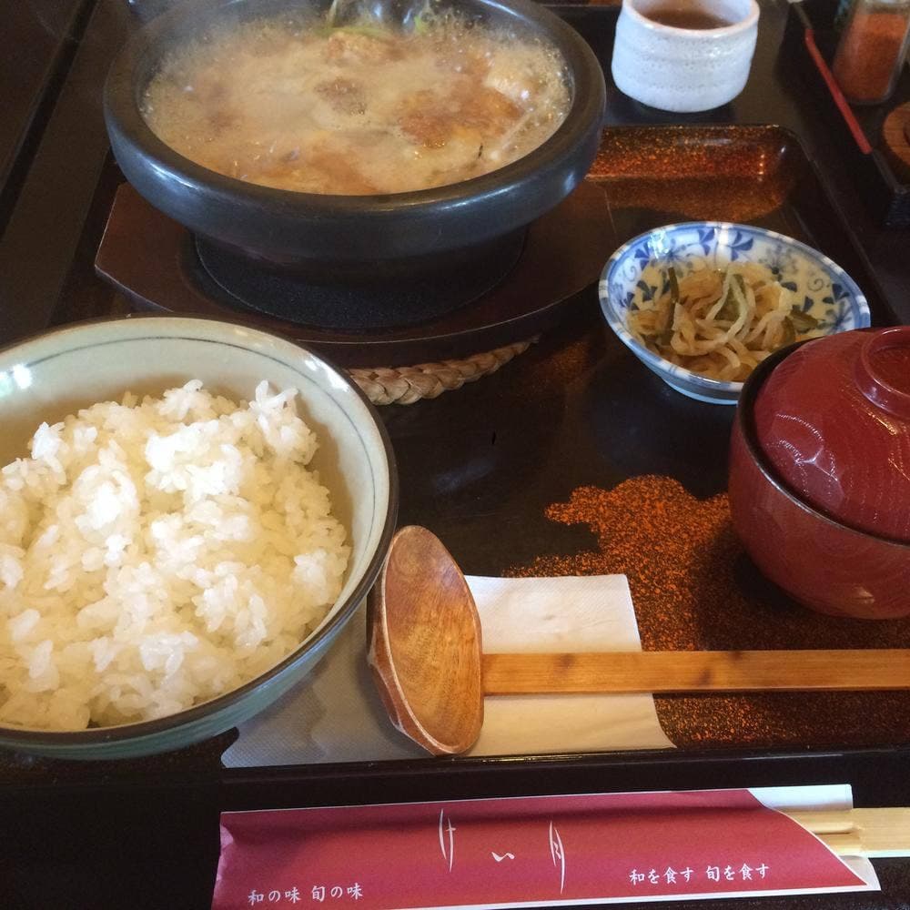けい月