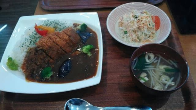 山本鉄筋の社員食堂 - サブ画像3