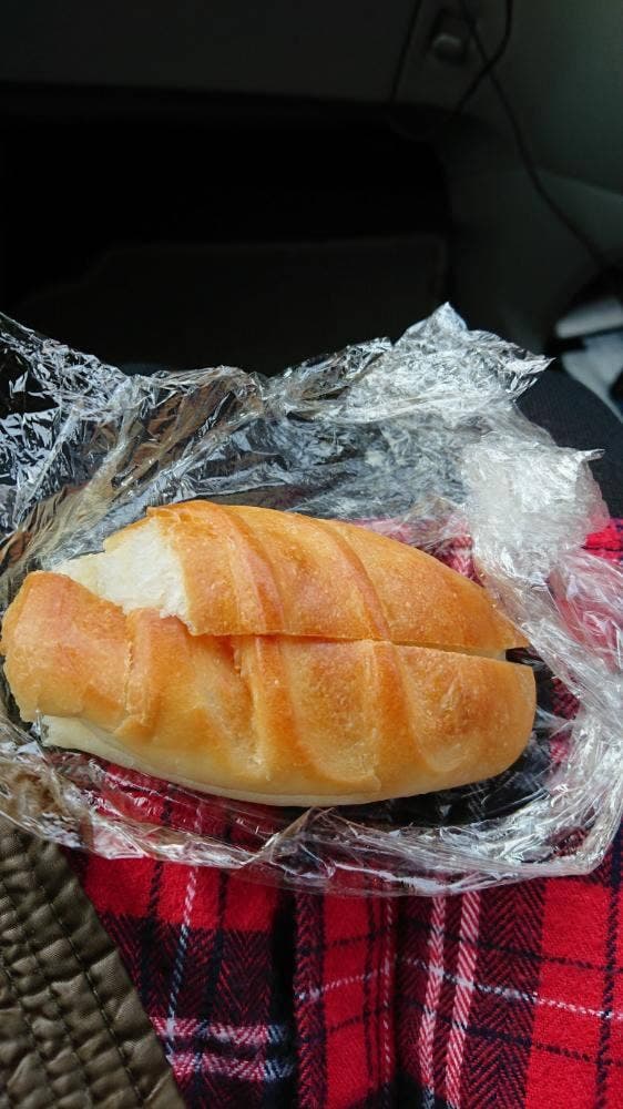 ネウサラベーカリー