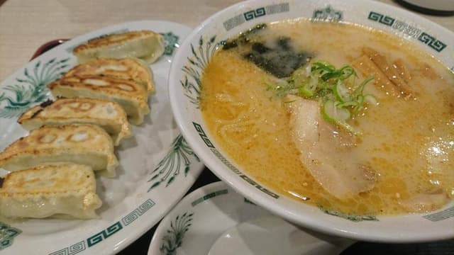 ちょいのみ日高屋 大和中央通店 - サブ画像3