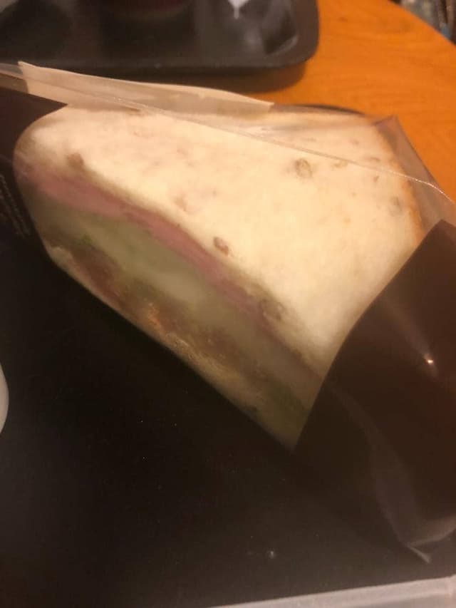 タリーズコーヒー 新宿御苑駅前店 - サブ画像1