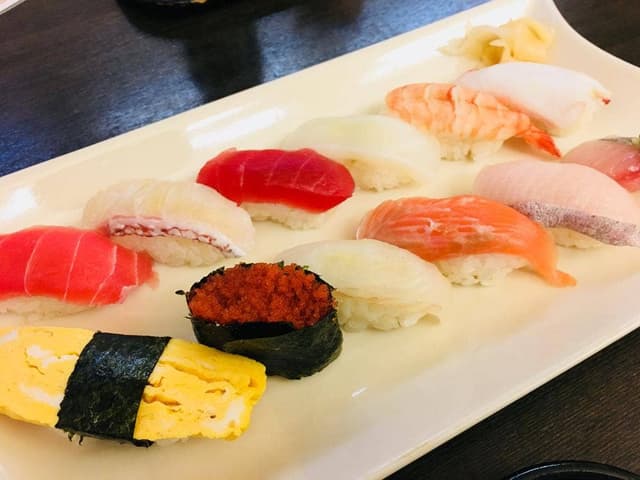 びっくり鮨 - サブ画像1