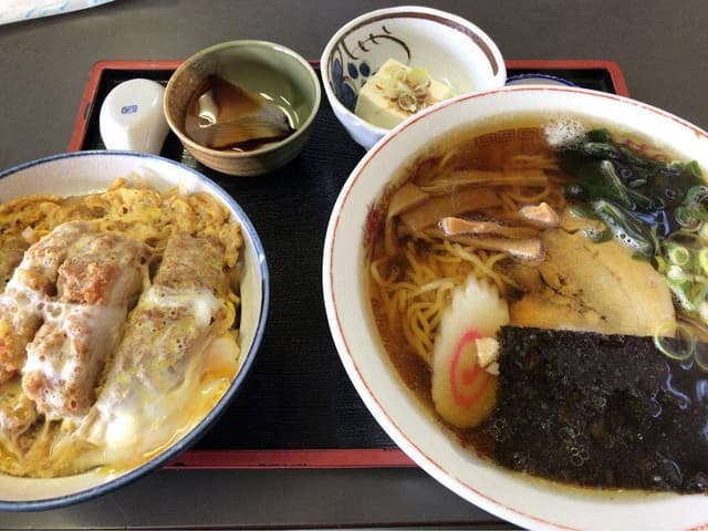 まつや食堂 - サブ画像3