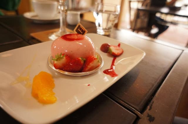 ラ・ブランシュ ド・ラ・エ - サブ画像3